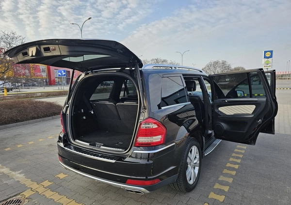 Mercedes-Benz GL cena 132000 przebieg: 124500, rok produkcji 2012 z Kałuszyn małe 562
